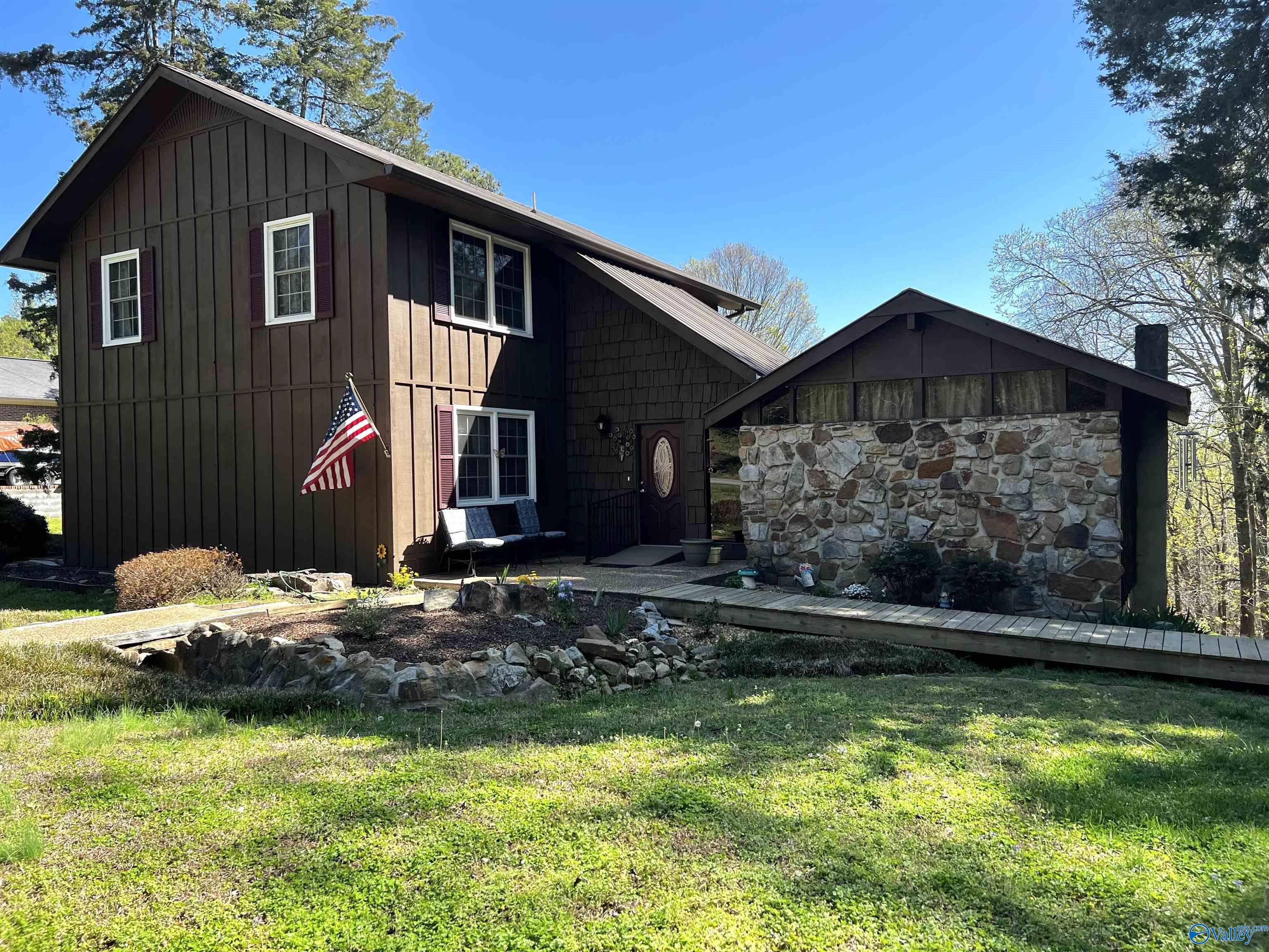 Rush Ln, Guntersville, AL 35976