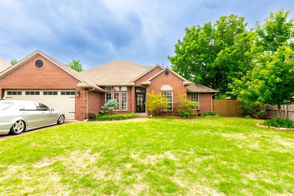 Sheffield Ave, Edmond, OK 73034