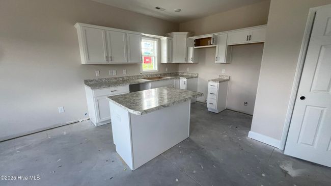 100 Dole Ct, House other with 3 bedrooms, 2 bathrooms and 2 parking in Richlands NC | Image 9