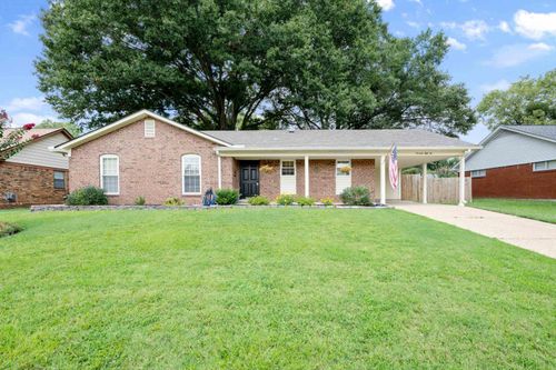 7052 Dawnhill Rd, Bartlett, TN, 38135-1858 | Card Image