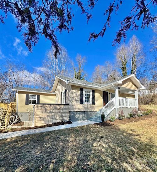 1240 Piedmont Dr Nw, Lenoir, NC, 28645-4045 | Card Image