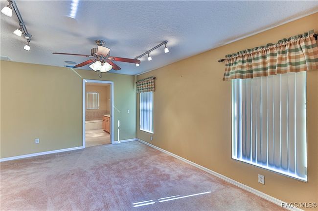 8087 E Decatur Ct, House other with 3 bedrooms, 2 bathrooms and 3 parking in Floral City FL | Image 24