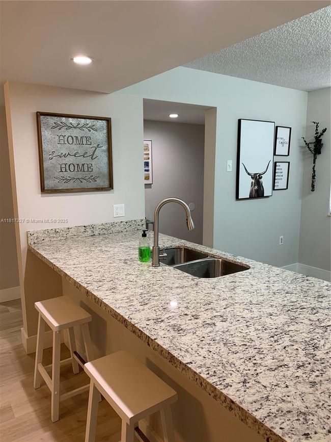 APT-206 - 1709 Whitehall Dr, Condo with 2 bedrooms, 2 bathrooms and null parking in Davie FL | Image 11