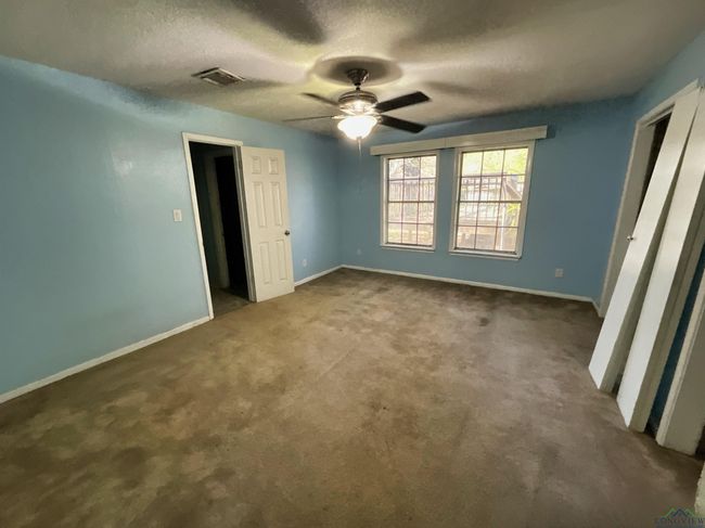 1004 W Sabine St, House other with 2 bedrooms, 2 bathrooms and null parking in Carthage TX | Image 18