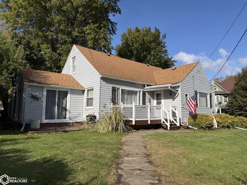 403 N Main St, New Sharon, IA, 50207-9224 | Card Image