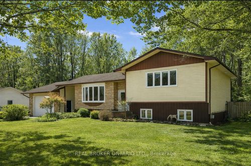 189 Maple Grove St, Embrun, ON, K0A1W0 | Card Image