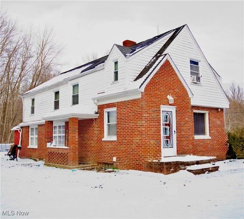 557 North Ave, Geneva, OH, 44041-1027 | Card Image