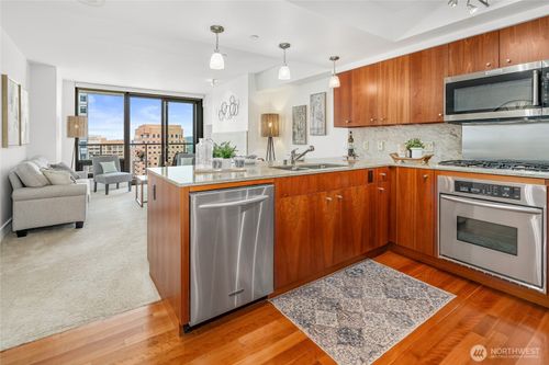 unit-2505-650 Bellevue Way Ne, Bellevue, WA, 98004-5054 | Card Image
