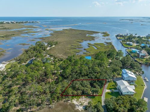 85 Southside Dr, CRAWFORDVILLE, FL, 32327-4656 | Card Image