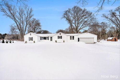 13585 Cleveland St, Nunica, MI, 49448-9660 | Card Image