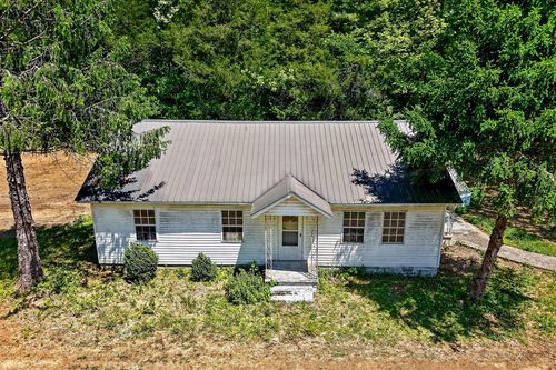 2176 Jennings Creek Hwy, Whitleyville, TN, 38588-7415 | Card Image