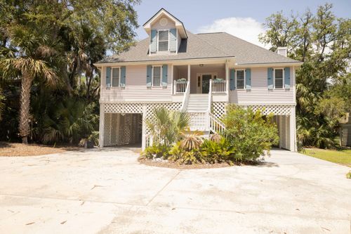 55 Rice Ln, Edisto Island, SC, 29438-3640 | Card Image