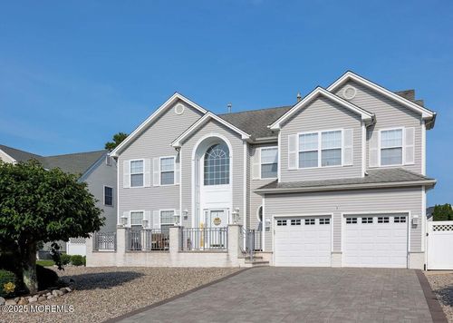 433 Mermaid Dr, Manahawkin, NJ, 08050-1274 | Card Image