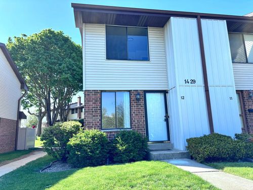 1429 Oakes Rd, Mount Pleasant, WI, 53406-4381 | Card Image