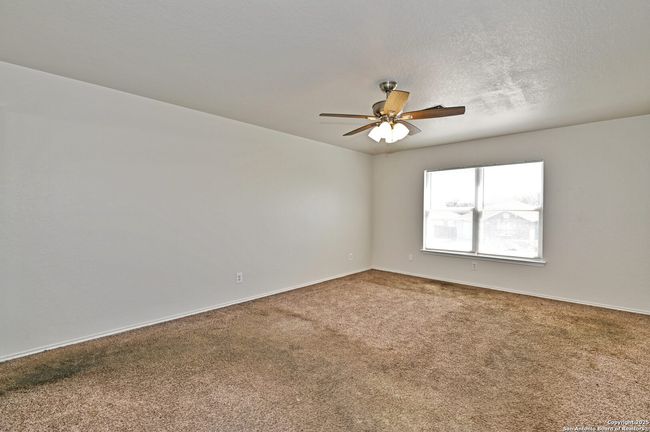 9042 Twinceek Farm, House other with 3 bedrooms, 3 bathrooms and null parking in Converse TX | Image 27