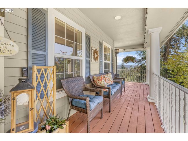 32810 Sisters Loop, House other with 3 bedrooms, 2 bathrooms and 2 parking in Eugene OR | Image 11
