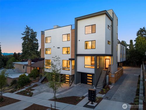 1912 B Ferry Ave Sw, Seattle, WA, 98116 | Card Image