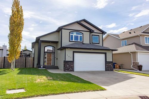 101 Coachman Way, Blackfalds, AB, T4M0B4 | Card Image
