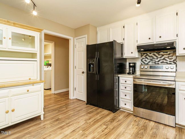 012-1280x960-kitchen | Image 12