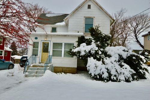 810 Julien St, Belvidere, IL, 61008-3922 | Card Image