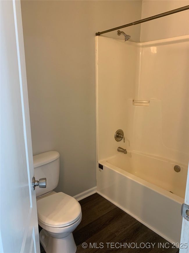 Primary suite bathroom | Image 7