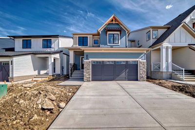 325 Baneberry Way Sw, House detached with 3 bedrooms, 2 bathrooms and 4 parking in Airdrie AB | Image 1