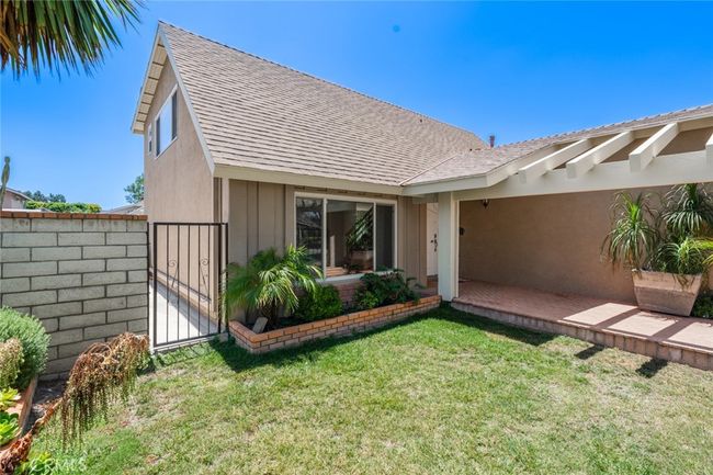 14652 Devonshire Ave, House other with 3 bedrooms, 3 bathrooms and 4 parking in Tustin CA | Image 5