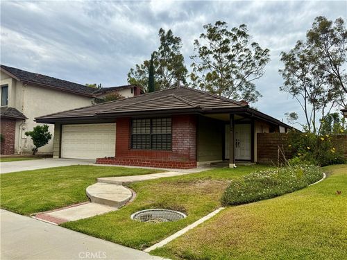 2020 Seaview Dr, Fullerton, CA, 92833-1223 | Card Image