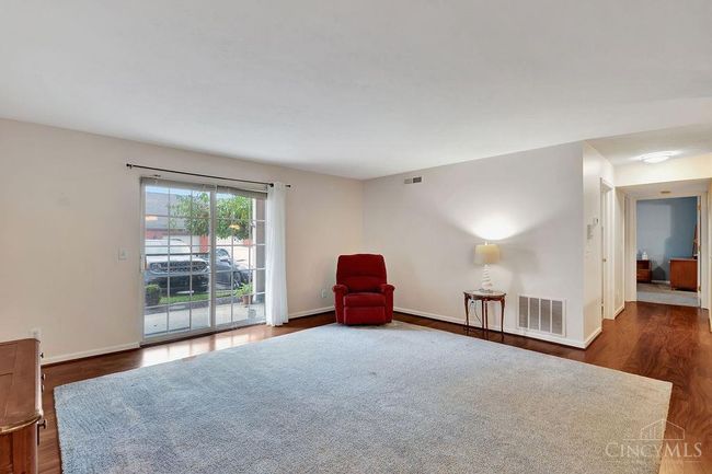 3950 Olde Savannah Dr, Condo with 2 bedrooms, 2 bathrooms and null parking in Colerain Twp OH | Image 6
