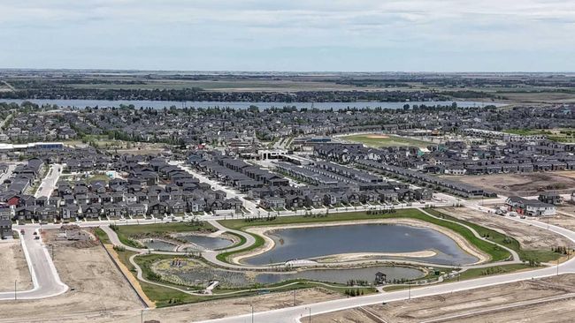 828 West Lakeview Drive, House other with 3 bedrooms, 3 bathrooms and 4 parking in Chestermere AB | Image 41