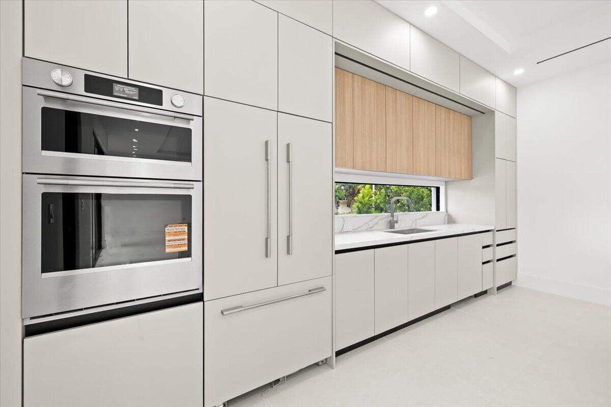 Residential in Dania Beach 5