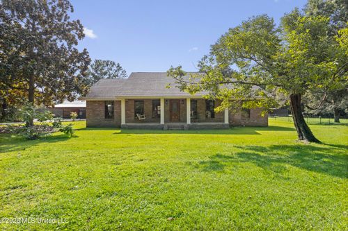 153 Pittman Road, Ocean Springs, MS, 39564 | Card Image