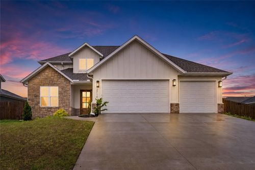 2710 S 20th St, Rogers, AR, 72758-6189 | Card Image