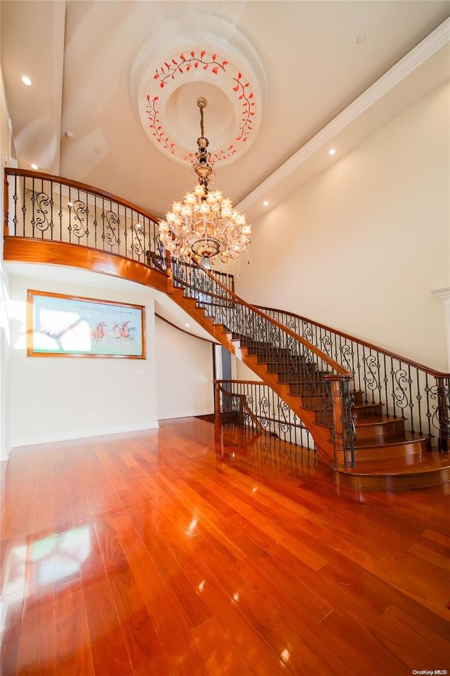 26-25 211 Th St, House other with 5 bedrooms, 7 bathrooms and null parking in Bayside NY | Image 6