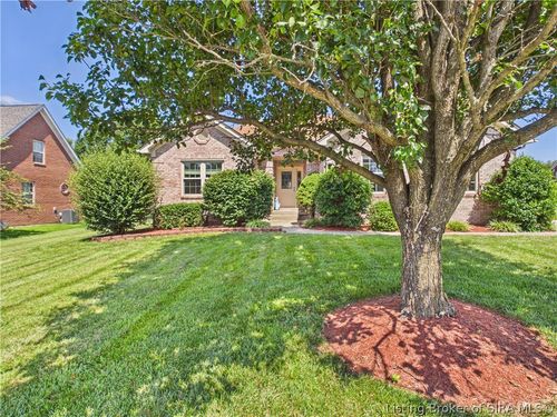 3619 Kerry Ann Way, Jeffersonville, IN, 47130-8667 | Card Image