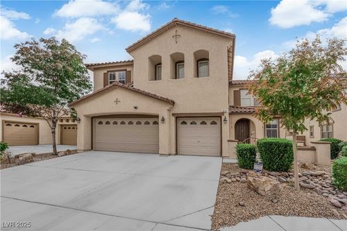 313 Raptors View Ave, North Las Vegas, NV, 89031-6822 | Card Image
