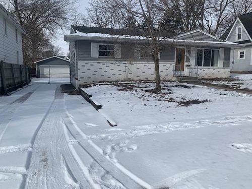 5032 Hayes St, Swartz Creek, MI, 48473-1306 | Card Image