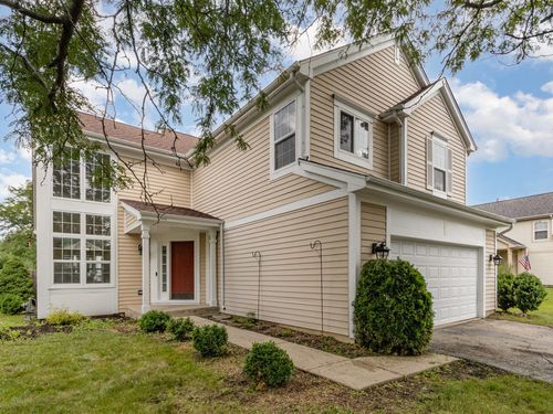 11 Lindsey Ct E, Bolingbrook, IL, 60440-1689 | Card Image