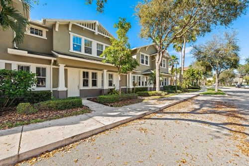 3-580 Pacific Grove Dr, West Palm Beach, FL, 33401-8314 | Card Image