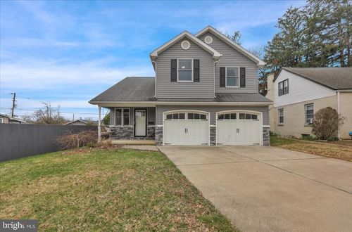 226 Montgomery Ave, READING, PA, 19606-1304 | Card Image