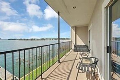 apt-202-7039 Kingston Cove Ln, Willis, TX, 77318-9183 | Card Image