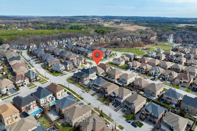 13 Fairmont Ridge Trail, House other with 5 bedrooms, 4 bathrooms and 4 parking in Nobleton ON | Image 5