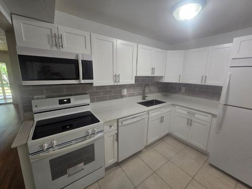 210-959 Se 2nd Ave, Deerfield Beach, FL, 33441-5573 | Card Image