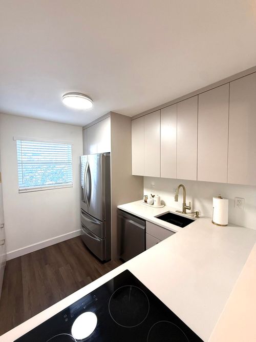 304-3170 Holiday Springs Blvd, Margate, FL, 33063-5412 | Card Image