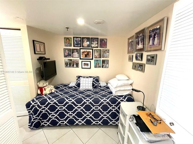 APT-1409 - 2625 Collins Ave, Condo with 1 bedrooms, 2 bathrooms and null parking in Miami Beach FL | Image 9