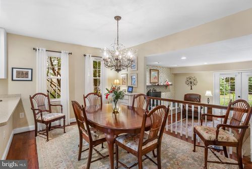 433 Yorkshire Dr, SEVERNA PARK, MD, 21146-1641 | Card Image