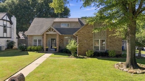 10006 S 70th East Ave, Tulsa, OK, 74133-6221 | Card Image