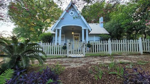 23 N Pennsylvania St, Montgomery, AL, 36107-1633 | Card Image