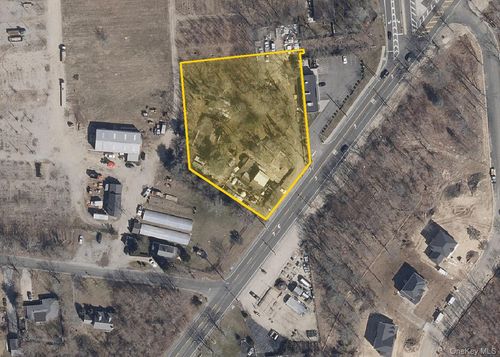227 Montauk Highway, Brookhaven, NY, 11940 | Card Image