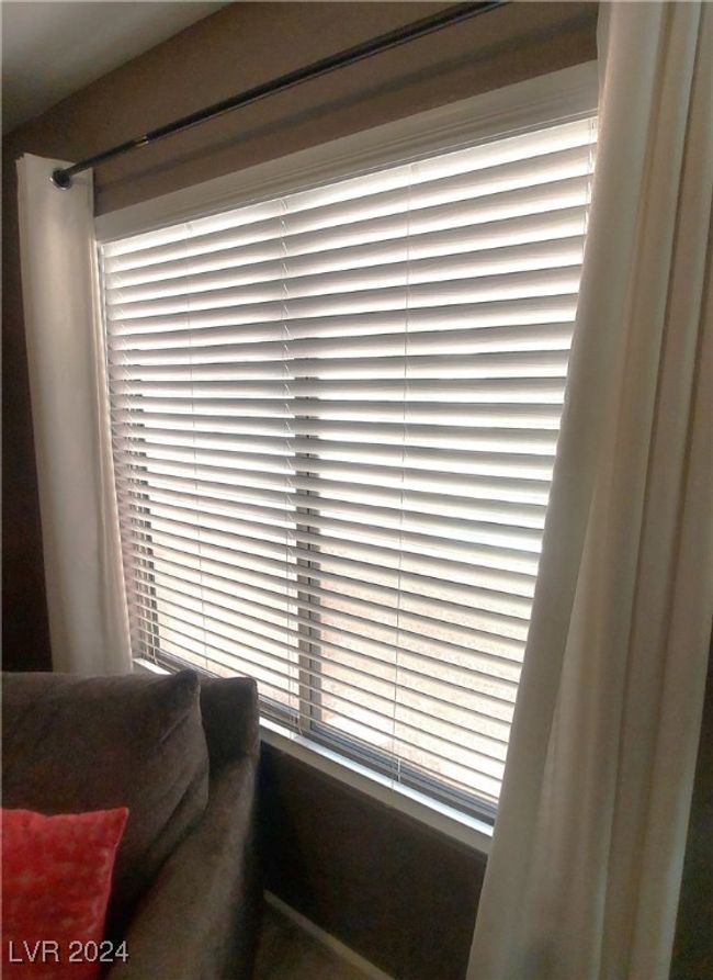 Faux wood blinds on evey window | Image 7